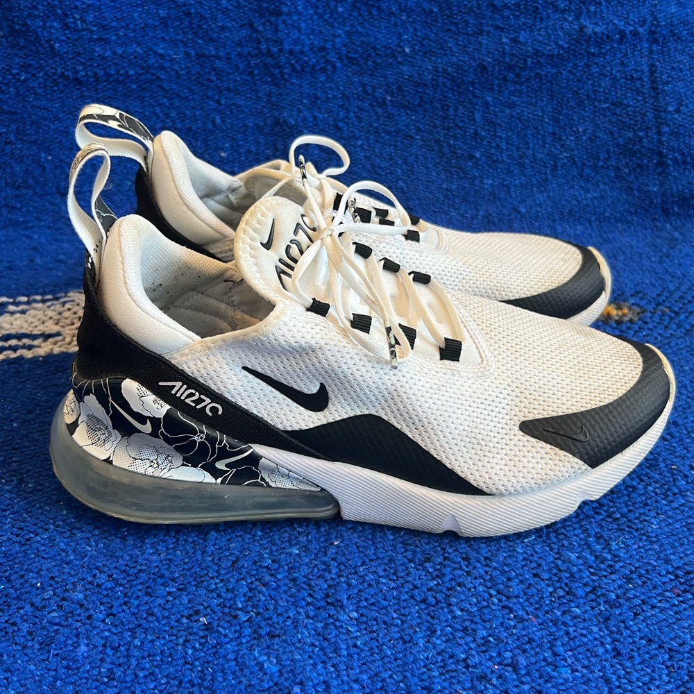 Nike floral black and white air 270